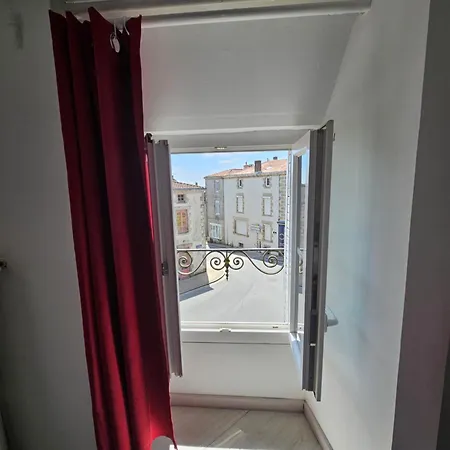 Apartment Au Coeur Vendeen - A 3km Du Parc Puy Dufou *